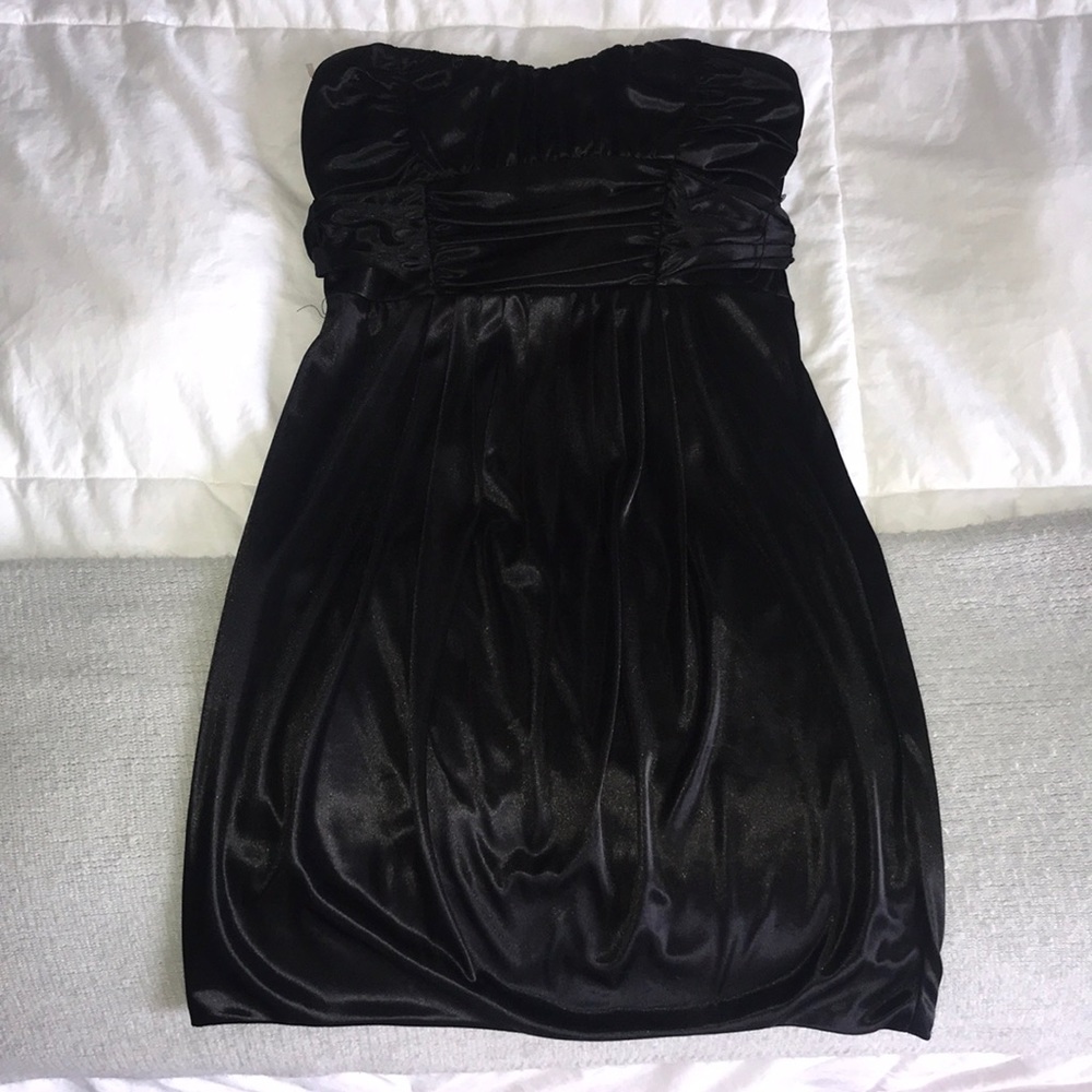 BUNDLE&SAVE! Moving Sale! Ruby Rox: black classy, but sexy cocktail dress